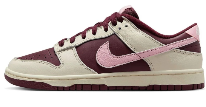 Nike Dunk Low Premium 'Valentine's Day 2023' | Love Notes