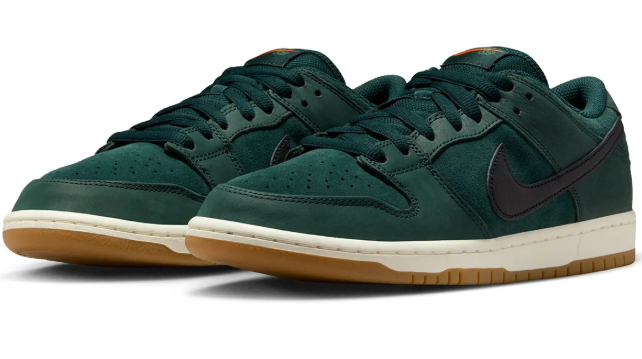 Nike SB Dunk Low Orange Label 'Deep Fir' | Evergreen Pause